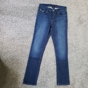 Levi's Mid Rise skinny jeans 6M